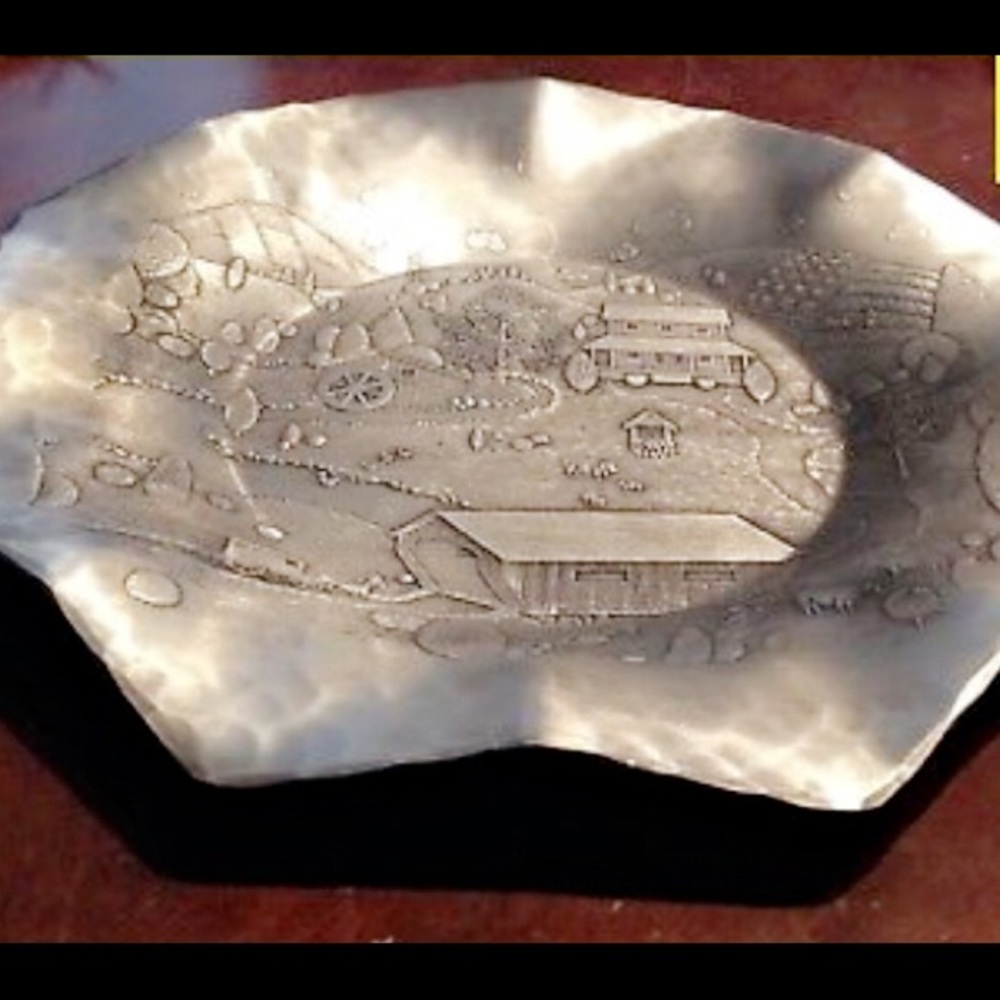 MINT VINTAGE AMERICAN FORGING COLLECTOR PLATE